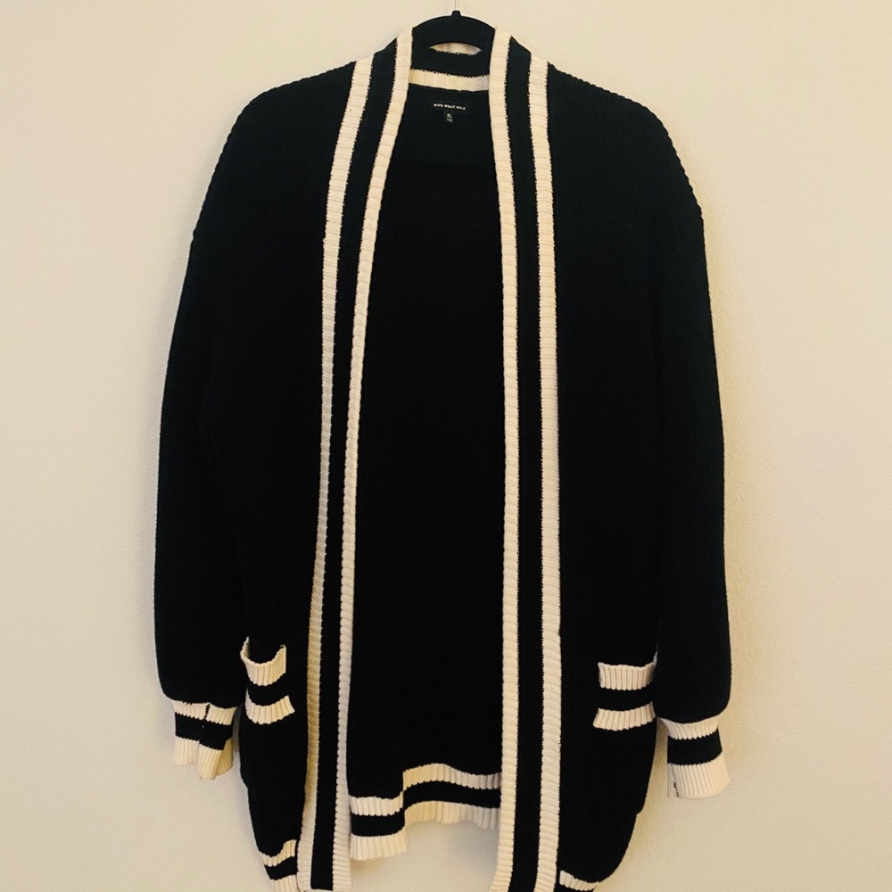 SOOOOLD! ❤️Who What Wear Black and White Cardigan - Picture 4 of 8
